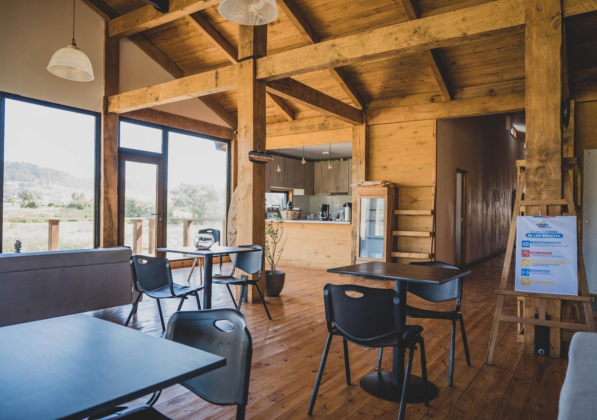 Hostal Puerto Madera Pelluhue Esterno foto