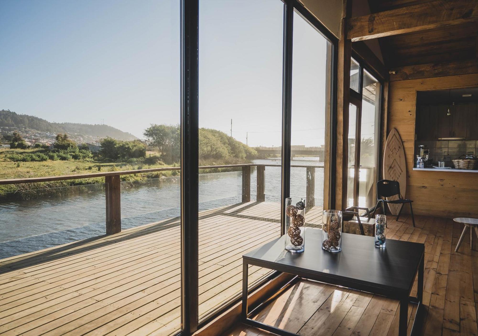 Hostal Puerto Madera Pelluhue Esterno foto