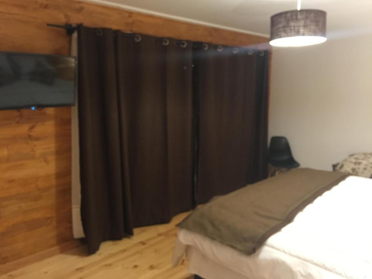 Hostal Puerto Madera Pelluhue Esterno foto